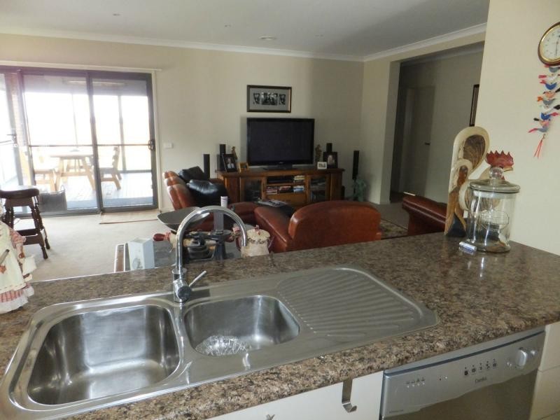 49 Flinns Road, Bairnsdale VIC 3875