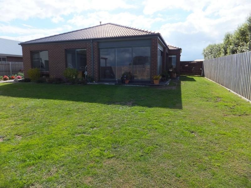 49 Flinns Road, Bairnsdale VIC 3875