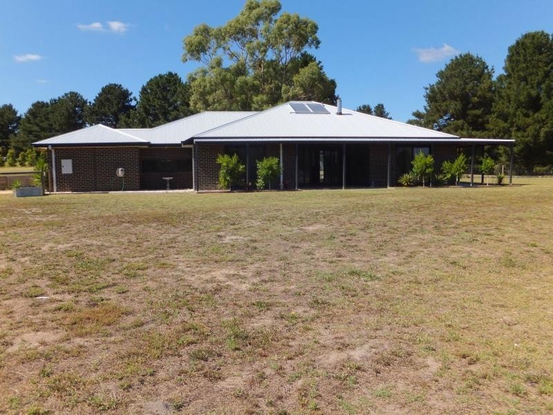 16 Ives Road, Lindenow South VIC 3875