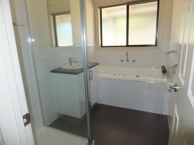 16 Ives Road, Lindenow South VIC 3875
