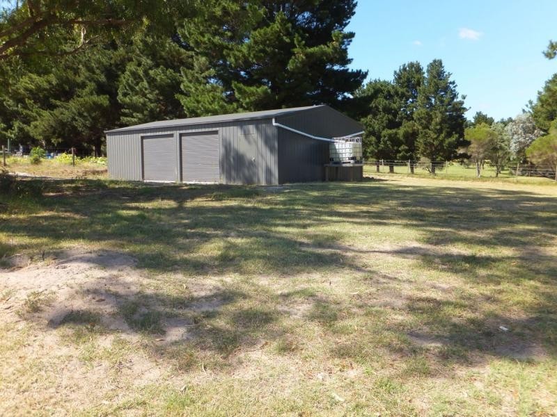16 Ives Road, Lindenow South VIC 3875