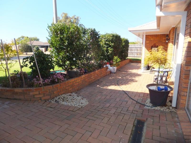 16 Taylor Street, Bairnsdale VIC 3875