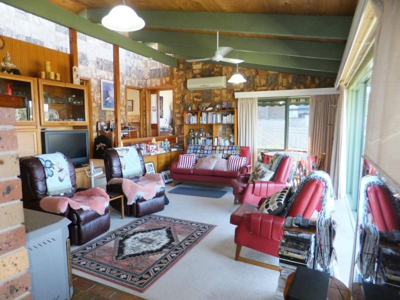 105 Myer Street, Lakes Entrance VIC 3909