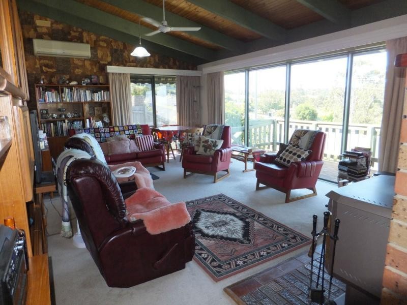 105 Myer Street, Lakes Entrance VIC 3909