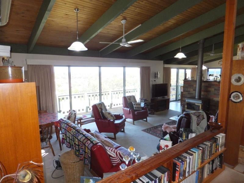 105 Myer Street, Lakes Entrance VIC 3909