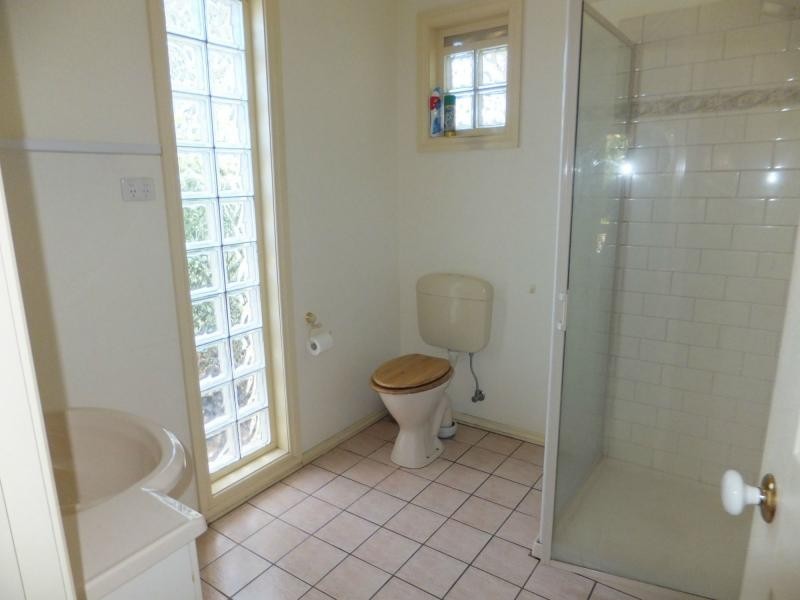 4 Charlton Place, Bairnsdale VIC 3875