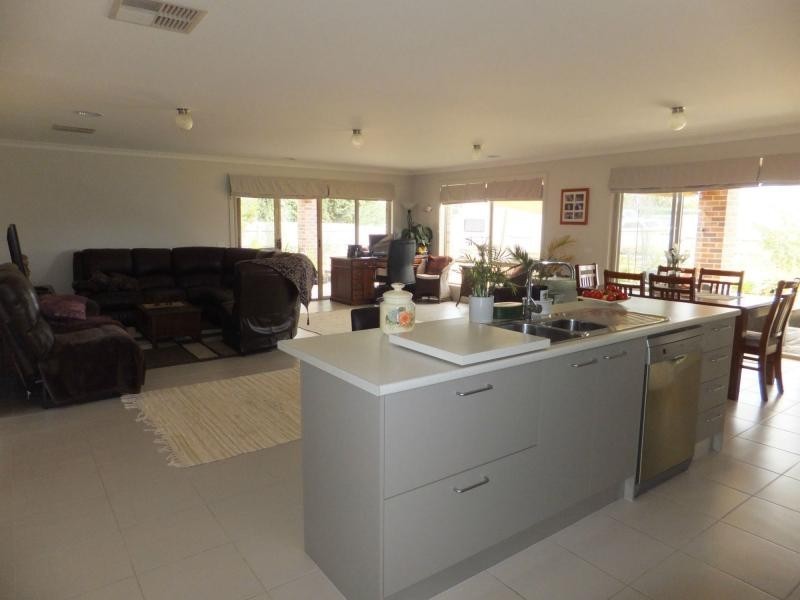 3 Chart Court, Newlands Arm VIC 3875