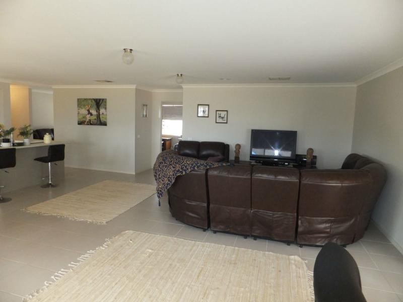 3 Chart Court, Newlands Arm VIC 3875