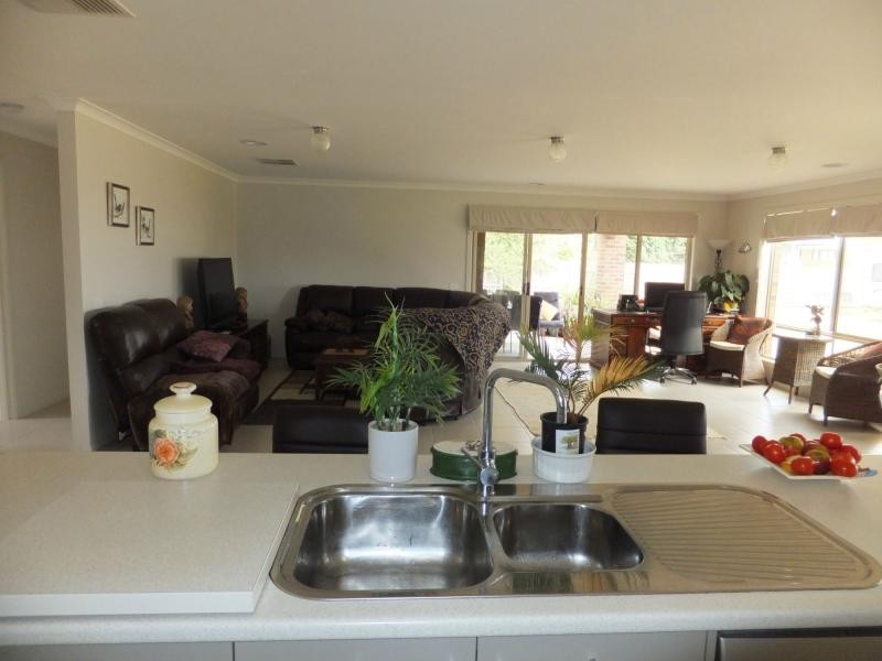 3 Chart Court, Newlands Arm VIC 3875