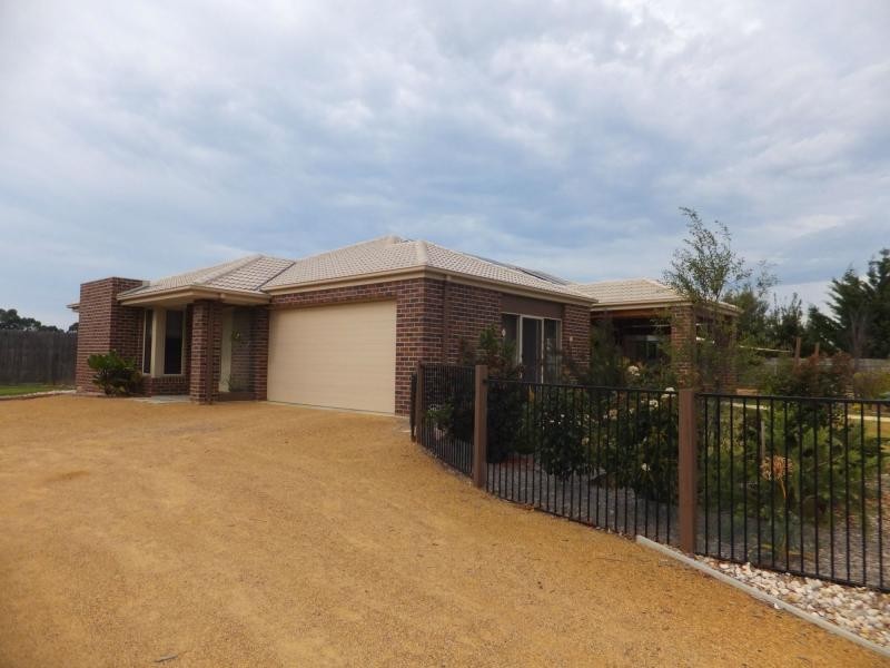 3 Chart Court, Newlands Arm VIC 3875