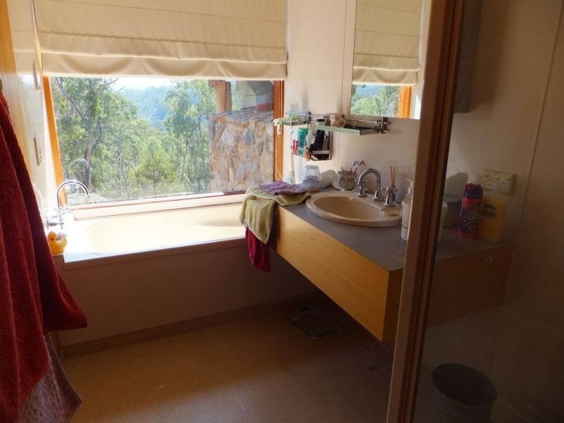 92 Hunters Lane, Buchan VIC 3885