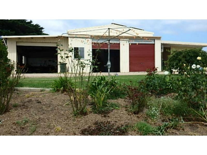 110 Normans Road, Metung VIC 3904