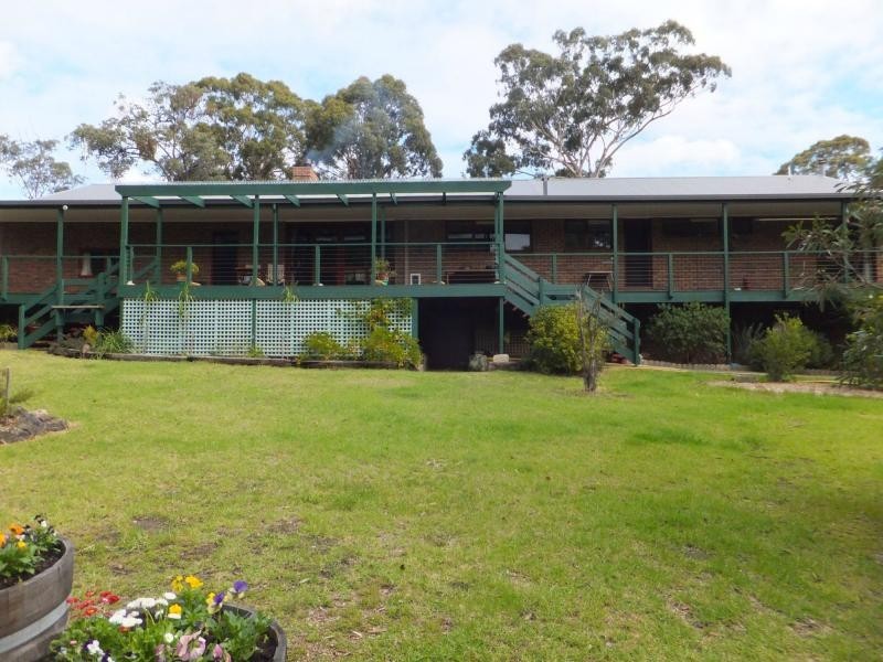 347 Lake Tyers Beach Road, Lake Tyers Beach VIC 3909
