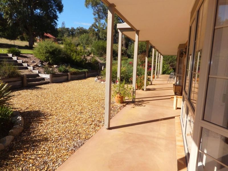 51 Bethross Drive, Tambo Upper VIC 3885