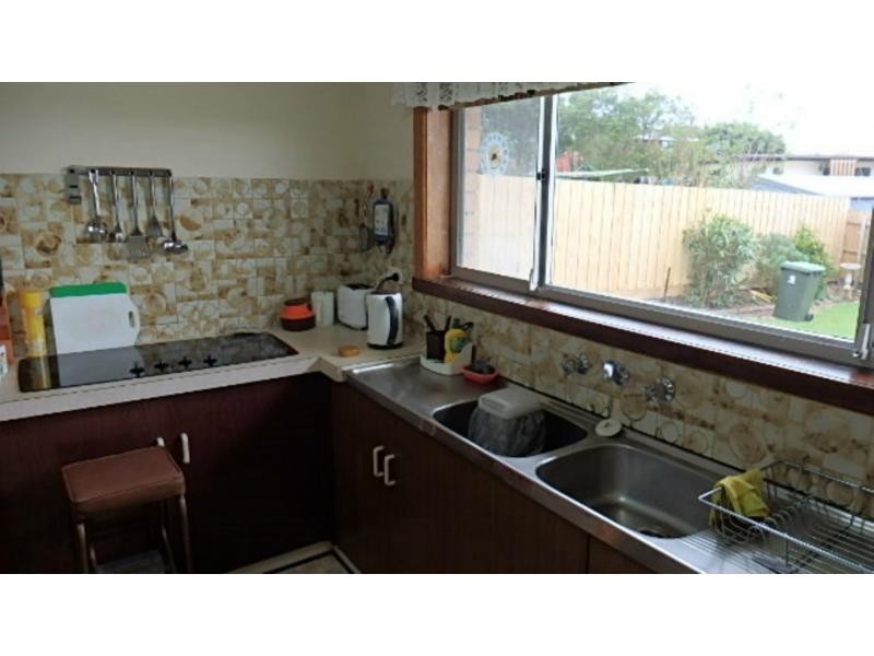 17 O’Neills Road, Lakes Entrance VIC 3909