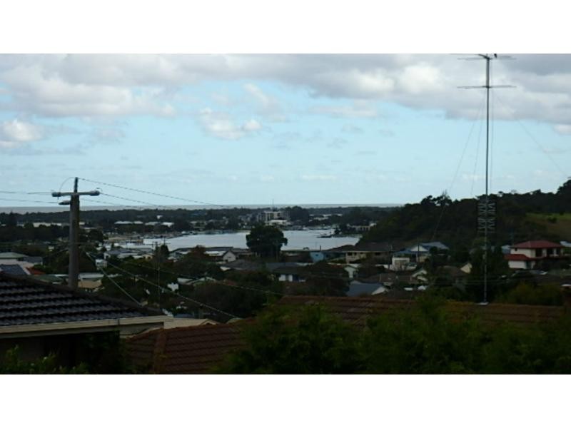 17 O’Neills Road, Lakes Entrance VIC 3909