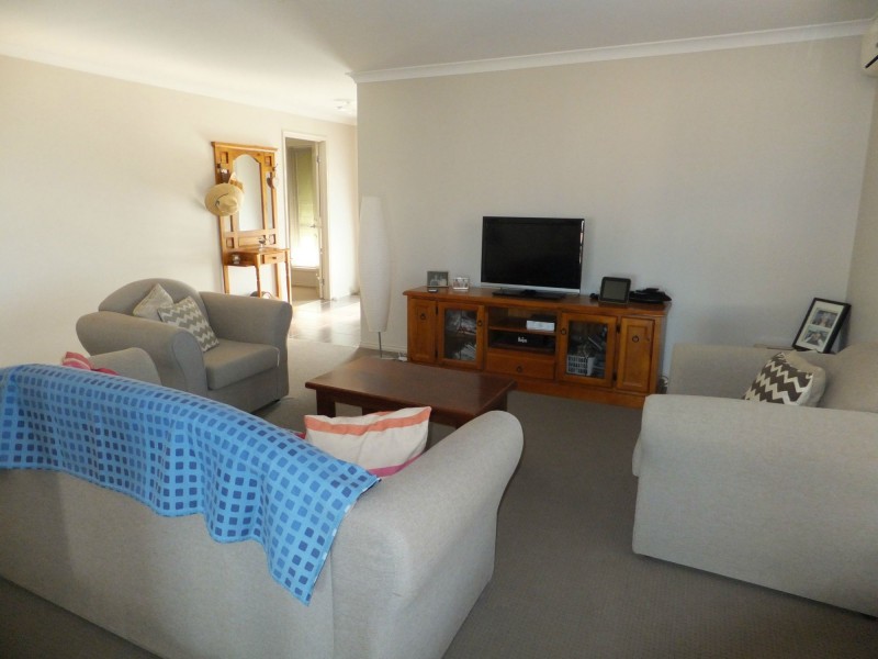 27 Tamhaven Drive, Swan Reach VIC 3903