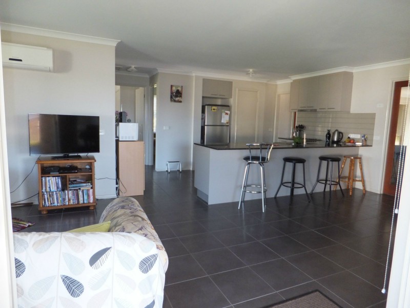 27 Tamhaven Drive, Swan Reach VIC 3903