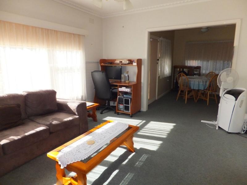 16 Glenda Court, Bairnsdale VIC 3875