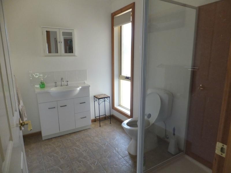 1 O’Donnell Drive, Lakes Entrance VIC 3909