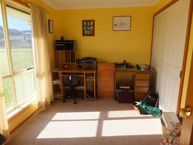 1 O’Donnell Drive, Lakes Entrance VIC 3909