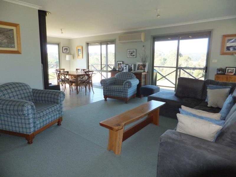 1035 Great Alpine Road, Sarsfield VIC 3875