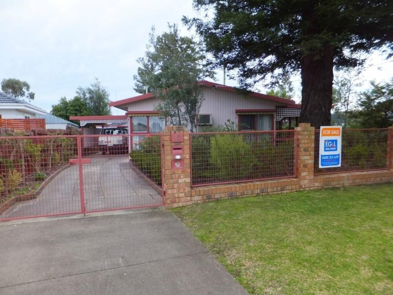 12 Hosie Street, Bairnsdale VIC 3875