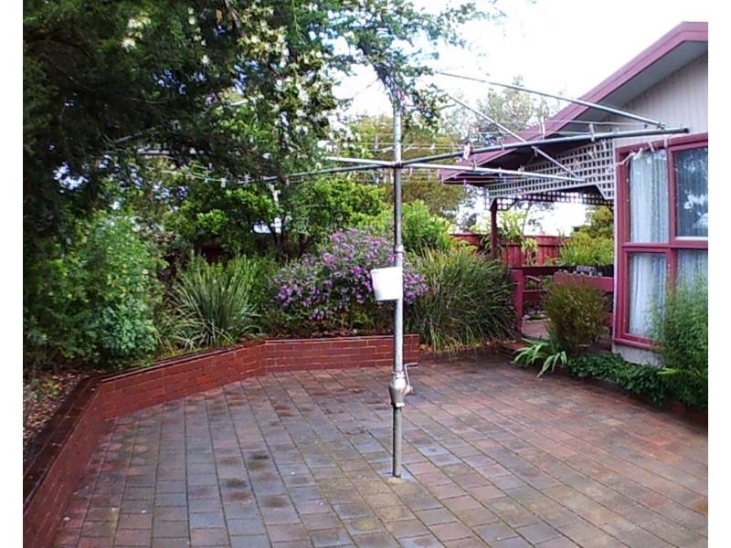 12 Hosie Street, Bairnsdale VIC 3875