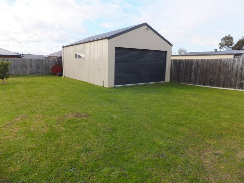 68 Flinns Road, Bairnsdale VIC 3875