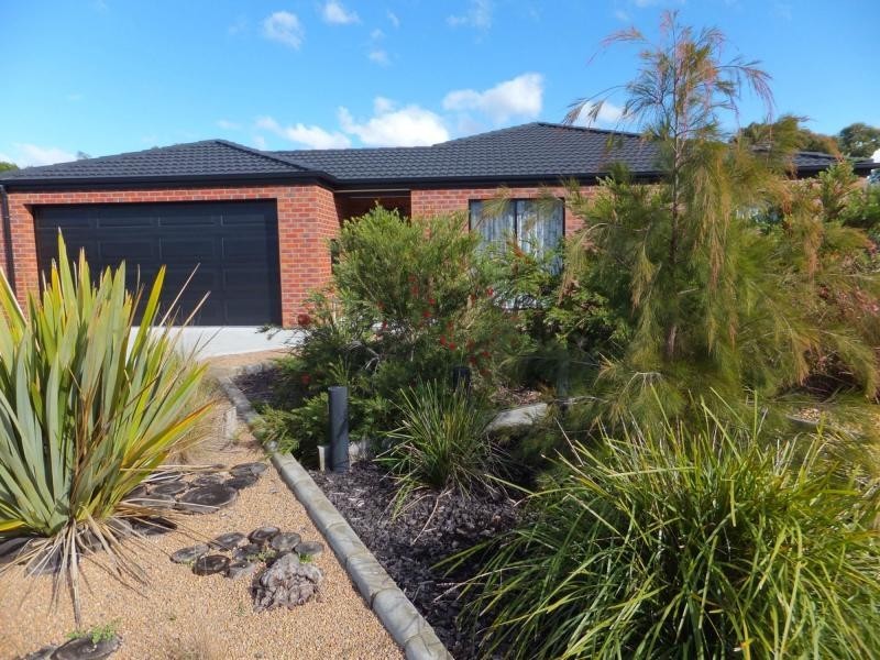 12 Wy Yung Heights, Wy Yung VIC 3875