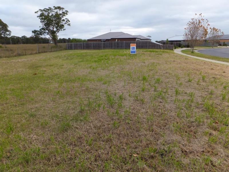 3 Sunset Boulevard, Eagle Point VIC 3878