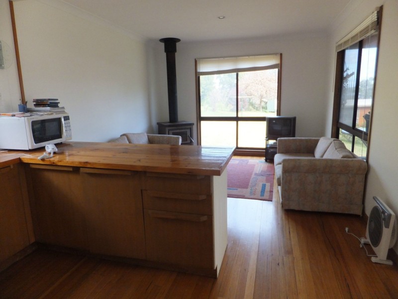 8 Morris Road, Tamboon VIC 3890