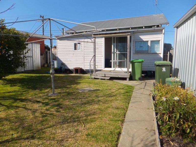 7B Charles Street, Bairnsdale VIC 3875