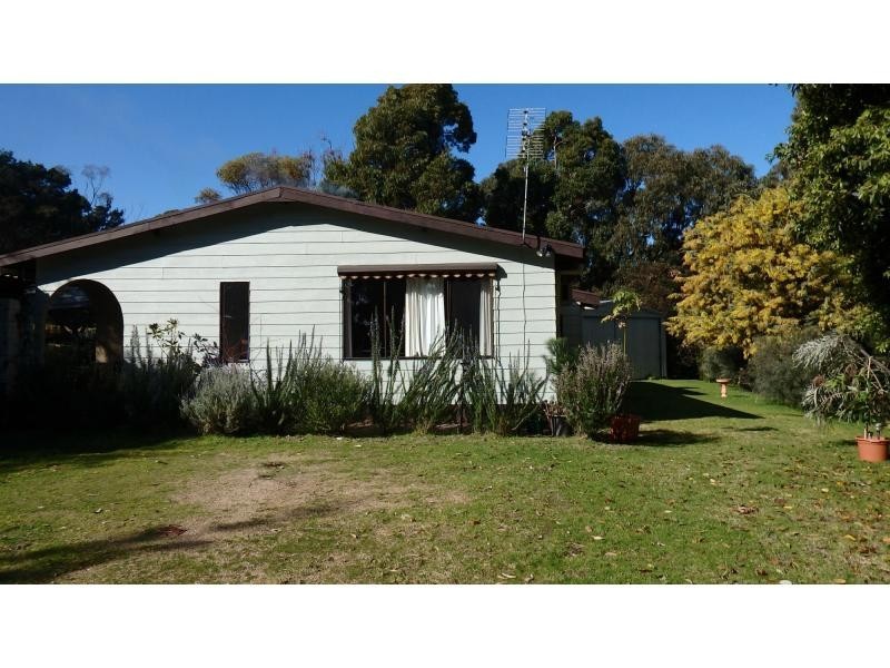 30 Loop Road, Nungurner VIC 3909