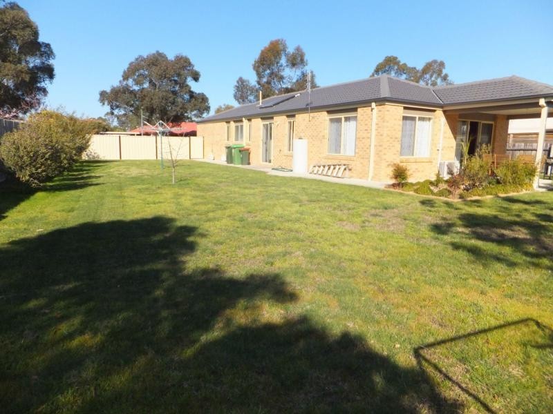 10 Howitt Avenue, Lindenow VIC 3865