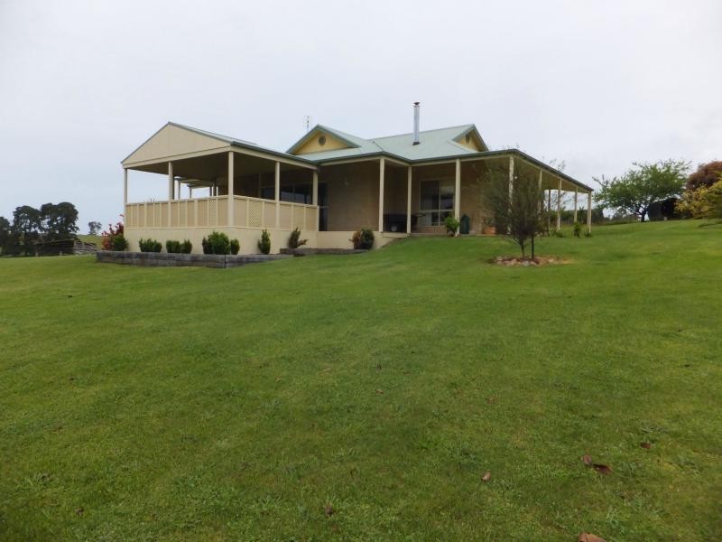 230 Clifton West Road, Bairnsdale VIC 3875