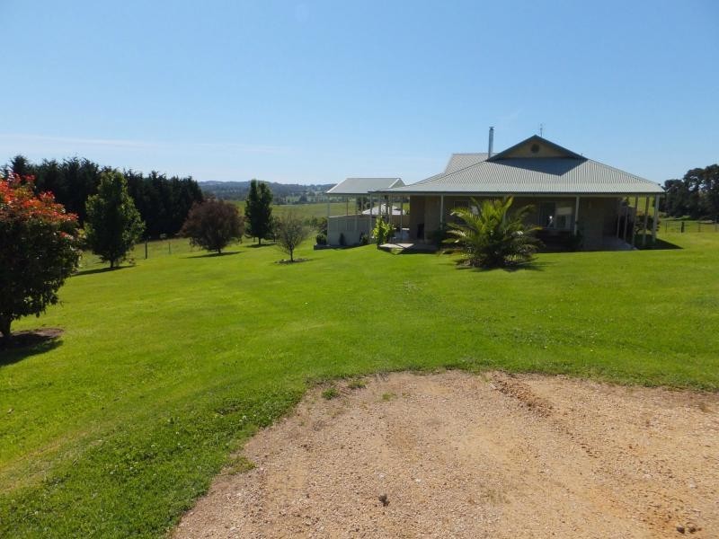 230 Clifton West Road, Bairnsdale VIC 3875