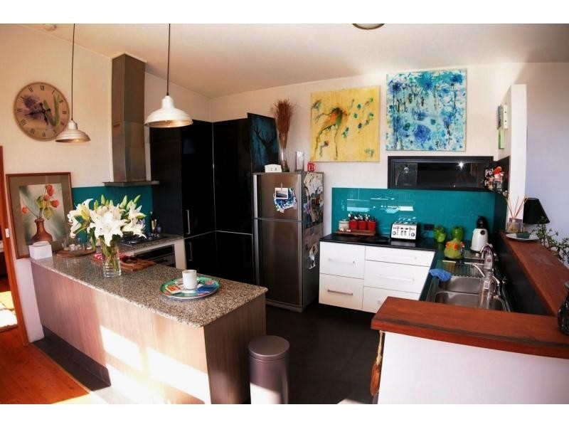 12 Campbell Grove, Lakes Entrance VIC 3909