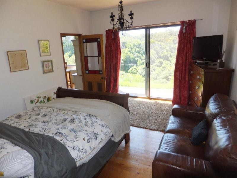 12 Campbell Grove, Lakes Entrance VIC 3909