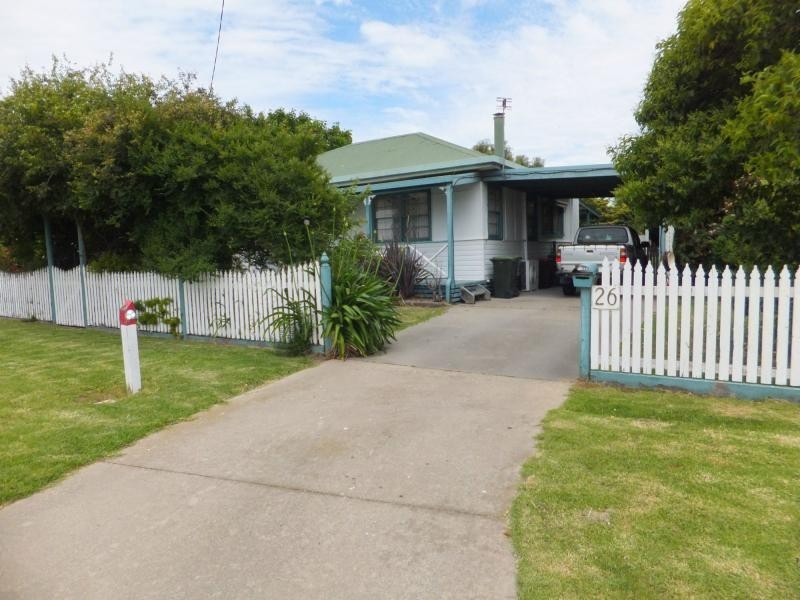26 Maude Street, Bairnsdale VIC 3875