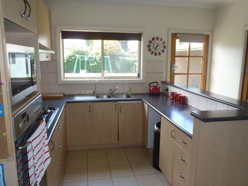 14 Moroney Street, Bairnsdale VIC 3875