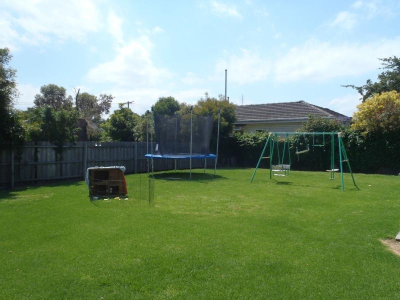 14 Moroney Street, Bairnsdale VIC 3875