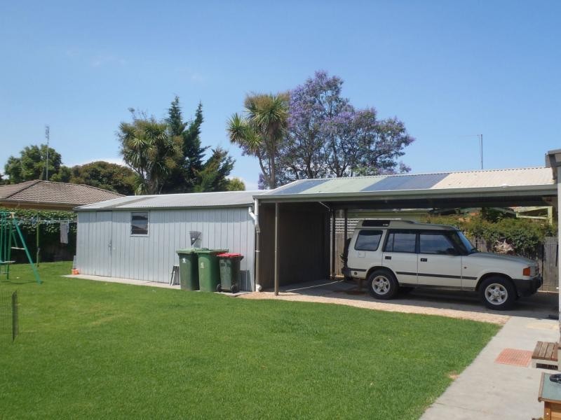 14 Moroney Street, Bairnsdale VIC 3875