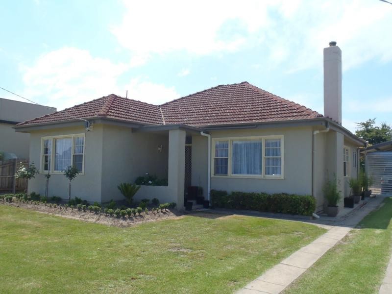 14 Moroney Street, Bairnsdale VIC 3875