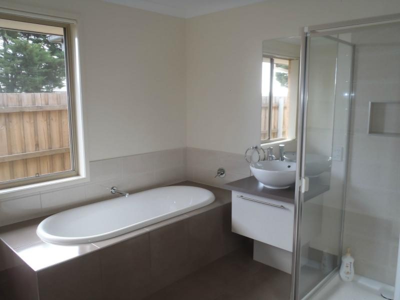 9A Faulkner Court, Bairnsdale VIC 3875