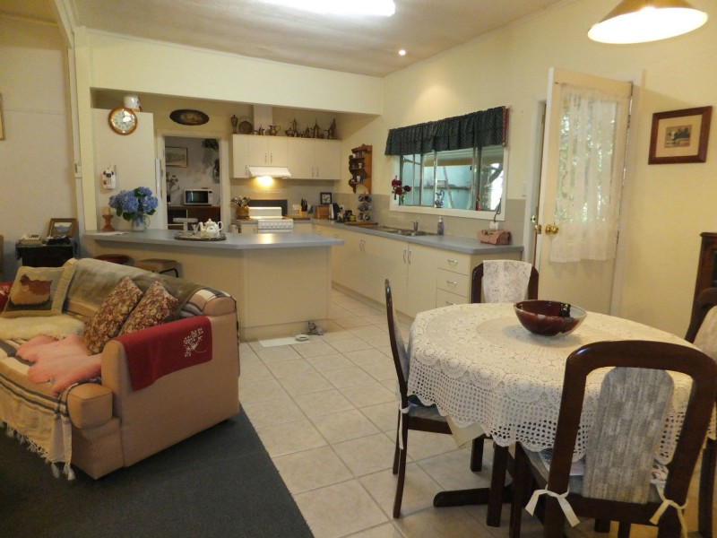 Manorina VIC 3889
