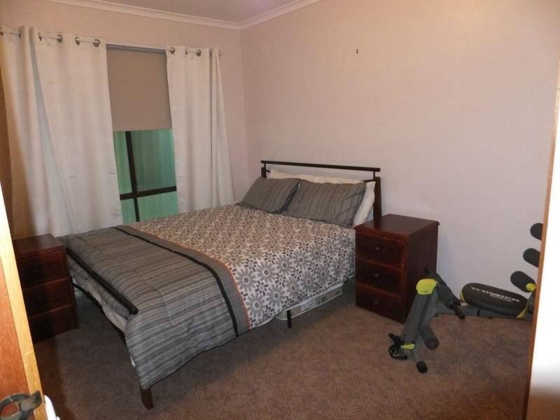 2 Hill Court, Lakes Entrance VIC 3909