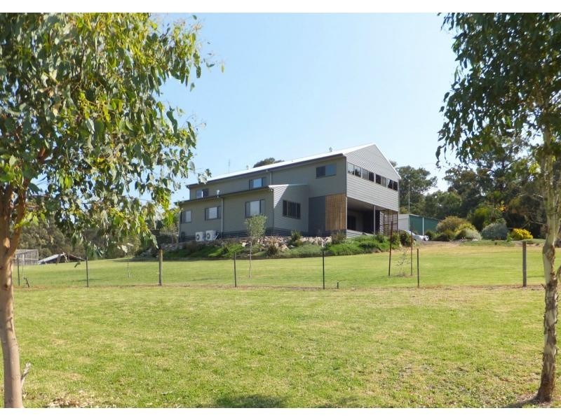 884 Swan Reach Road, Tambo Upper VIC 3885