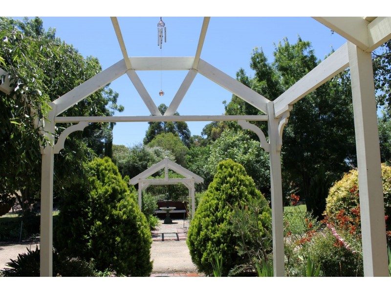 40 Glen Irvine Road, Nicholson VIC 3882