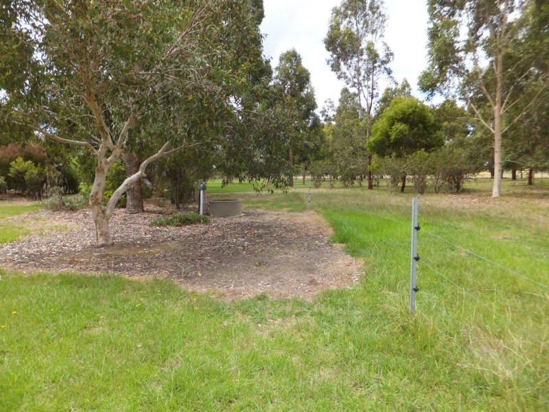 40 Glen Irvine Road, Nicholson VIC 3882